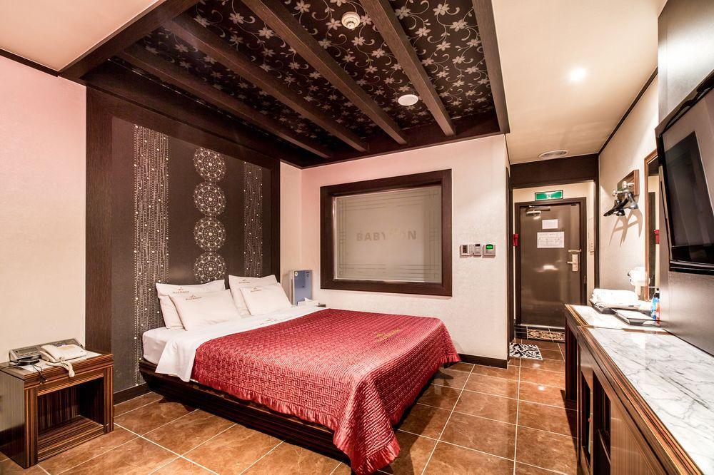 Hotel Tirol Сеул Екстериор снимка