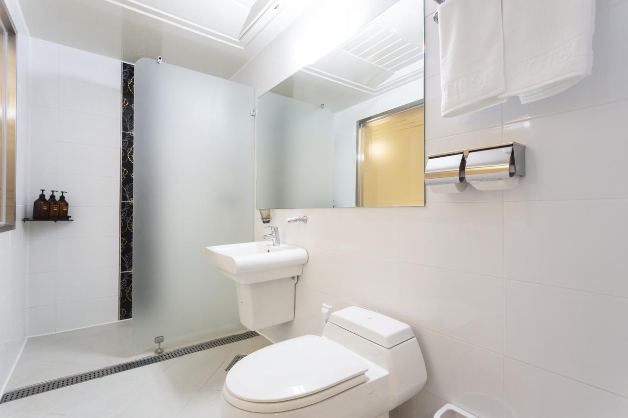 Hotel Tirol Сеул Екстериор снимка
