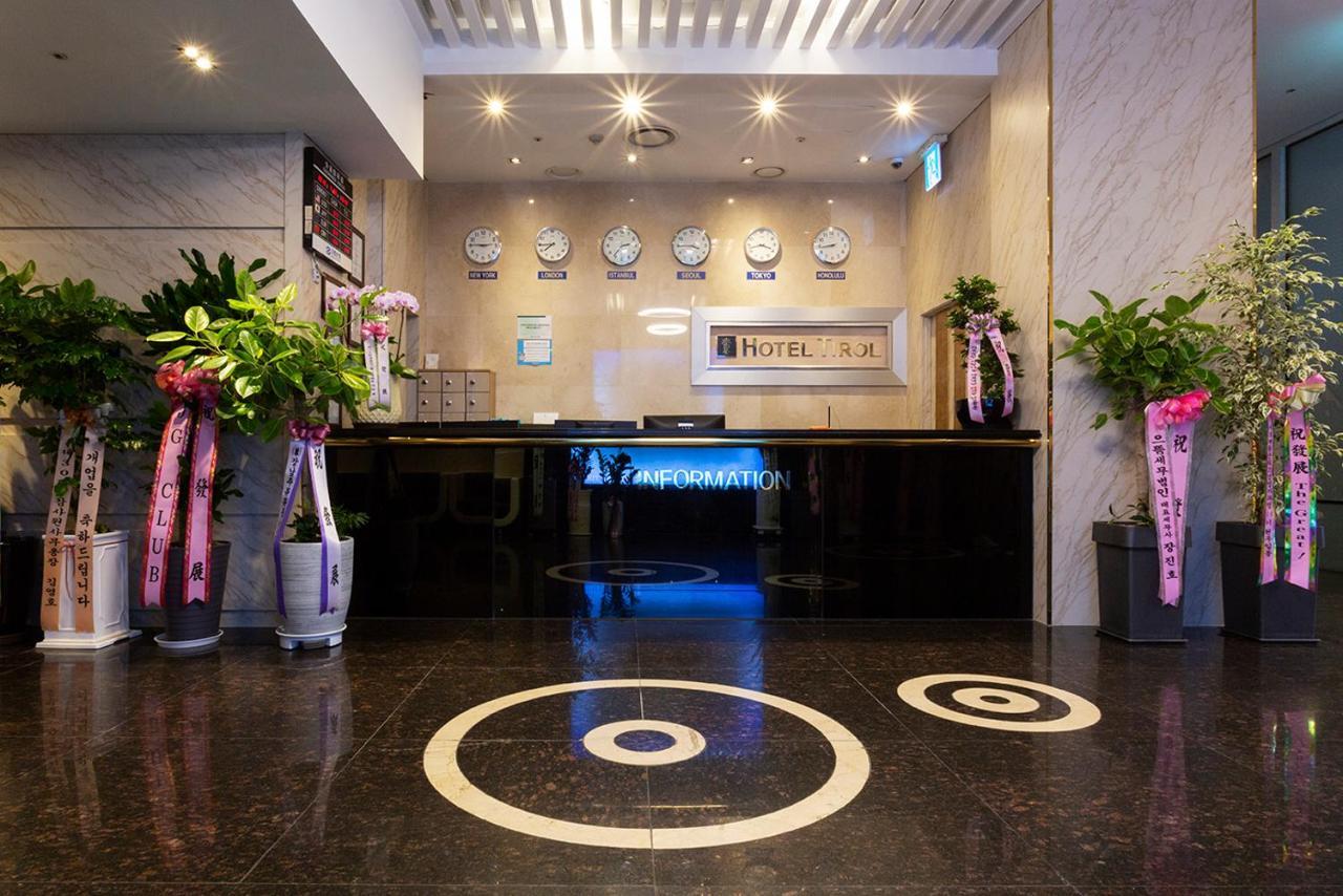 Hotel Tirol Сеул Екстериор снимка